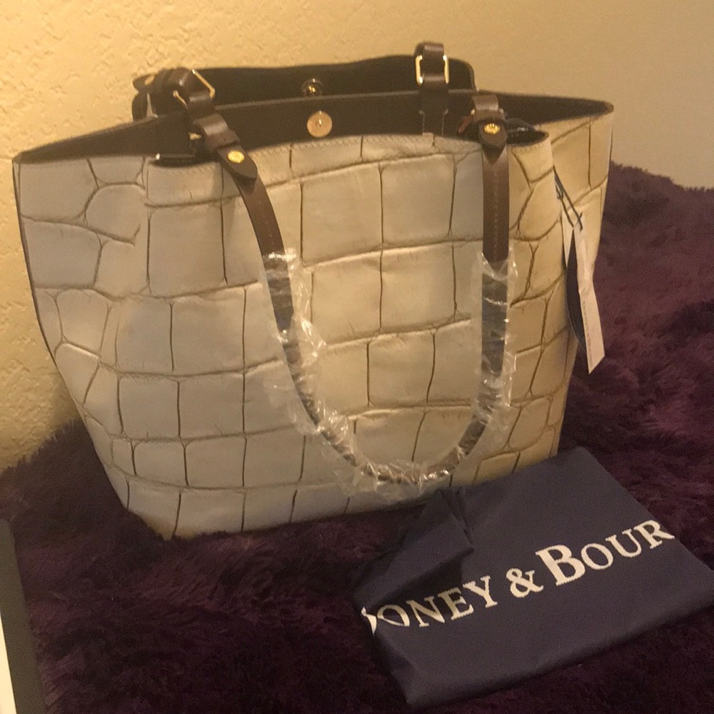 Beautiful cream color bag